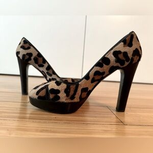 Stuart Weitzman Calf Hair Pumps Open Toe Platform Size 7.5 Leopard‎ Animal Print